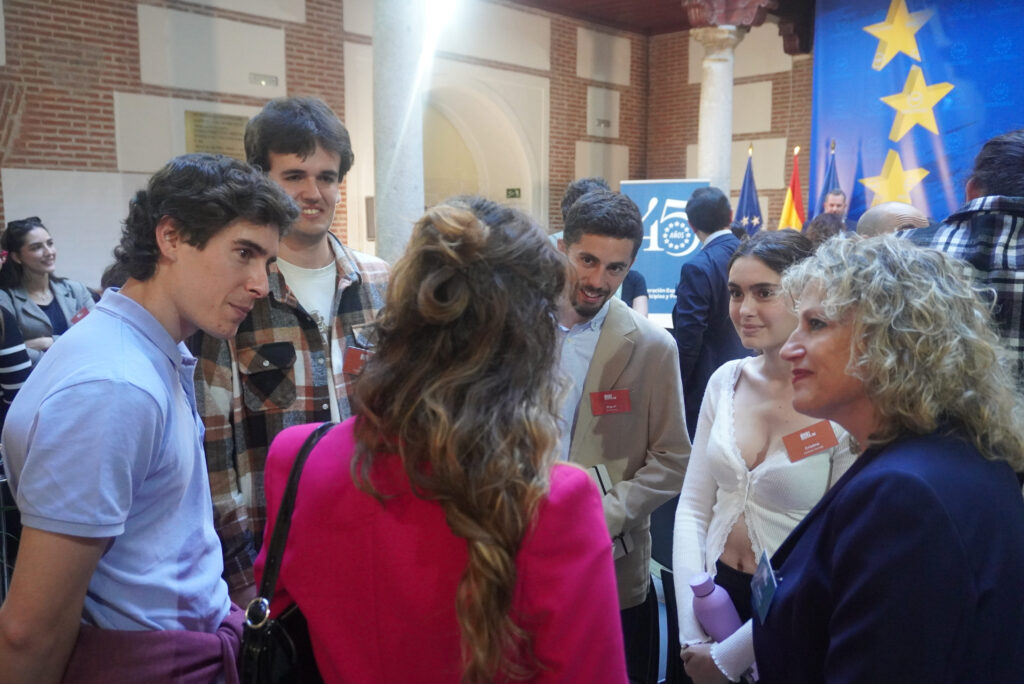 Personas participantes en uno de los talleres de la jornada 'Jóvenes Alianzas 2030'