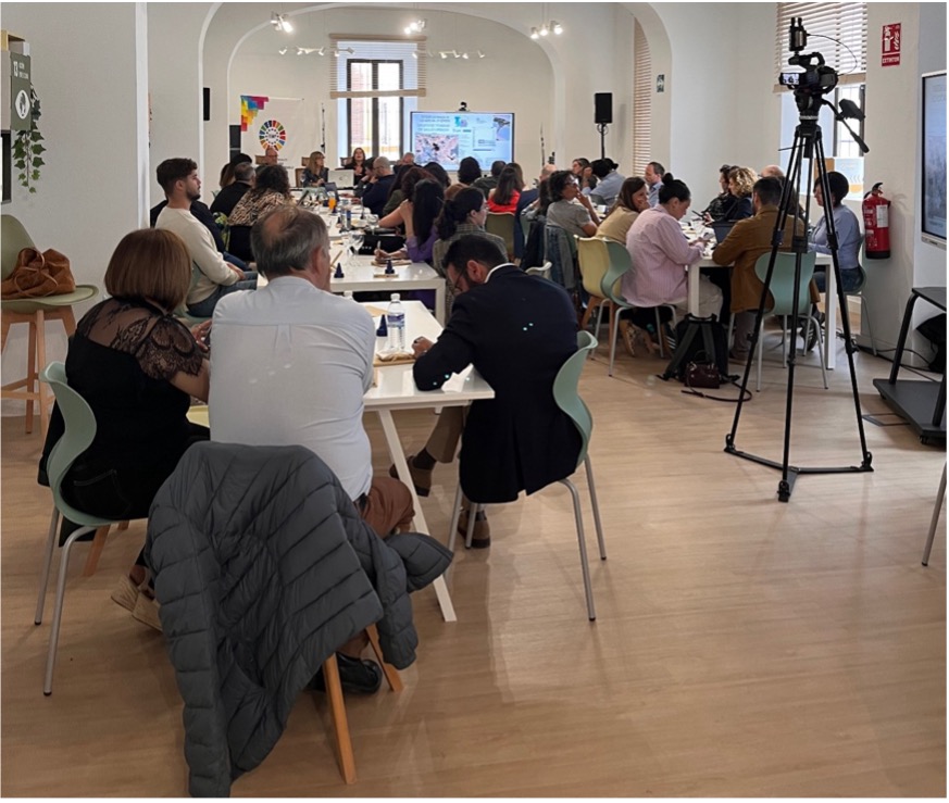 Asistentes a la Jornada "Avanzando en los Informes Voluntarios Locales"